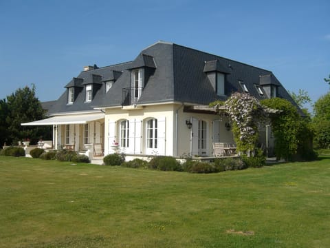 Property building, Garden, Garden view