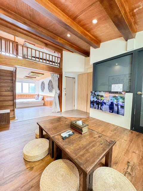 Communal lounge/ TV room, TV and multimedia, Living room, Photo of the whole room, Seating area