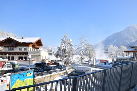 Property building, Natural landscape, Skiing, Skiing, Parking
