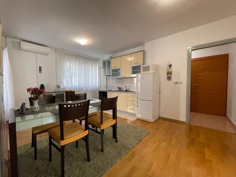 Dining area, locker, kitchen, air conditioner