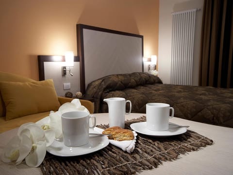 Photo of the whole room, Decorative detail, Bedroom, Breakfast