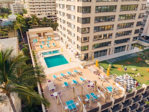 Property building, Day, Bird's eye view, Pool view, Swimming pool, sunbed
