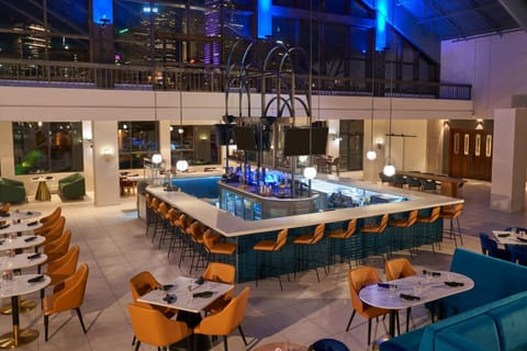 Restaurant/places to eat, Lounge or bar, Food and drinks, Drinks