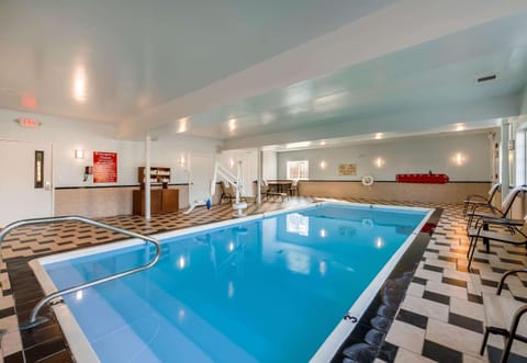 On site, Pool view, Swimming pool, Swimming pool