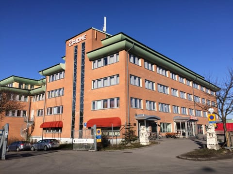 Property building, Facade/entrance, View (from property/room)