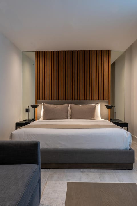 Bed, Seating area, Bedroom