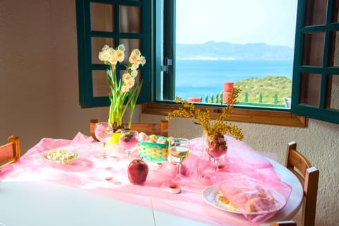 Food and drinks, Decorative detail, Sea view