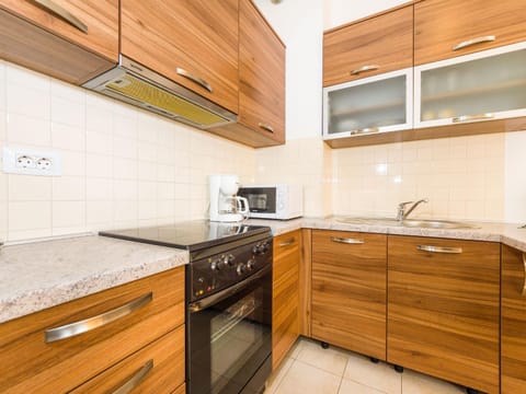 Coffee/tea facilities, Kitchen or kitchenette