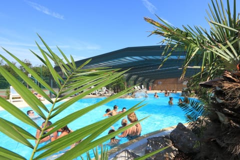 Aqua park, Swimming pool