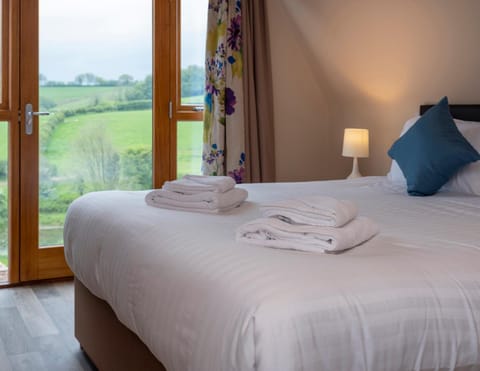 Shower, Bed, Bathroom, TV and multimedia, Coffee/tea facilities, Photo of the whole room, Bedroom