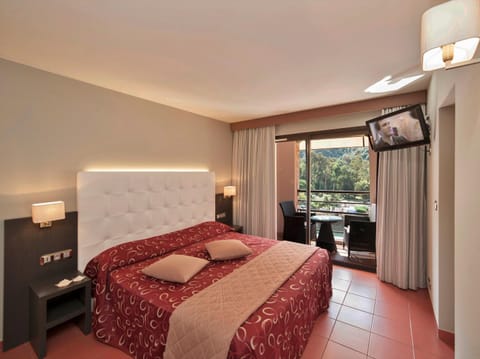 Day, Balcony/Terrace, Photo of the whole room, Bedroom