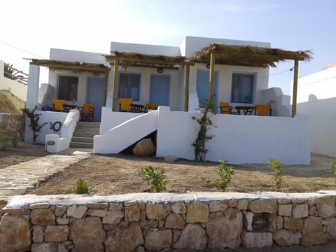 Property building, Day