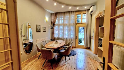 TOMOVI HOME - Three bedrooms City center Apartment in Plovdiv