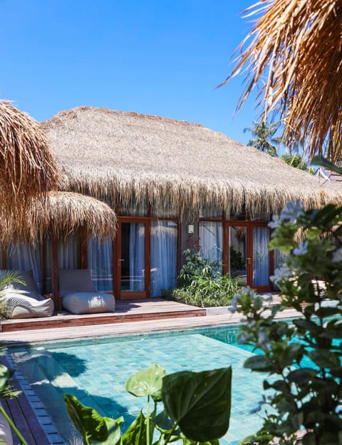 Property building, Swimming pool