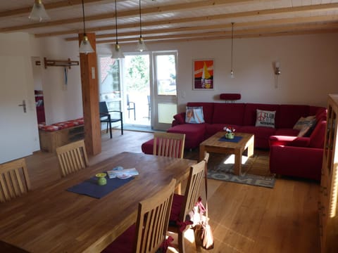 Balcony/Terrace, Living room, Seating area, Dining area