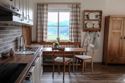 Mountain view, kitchen