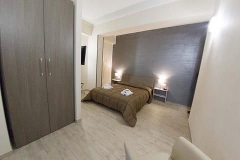 Bedroom, Family