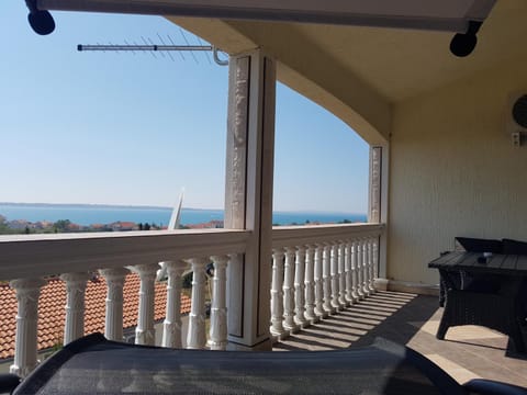Decorative detail, Sea view