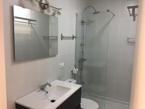 Shower, Toilet, Bathroom