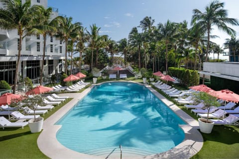 Swimming pool, Swimming pool