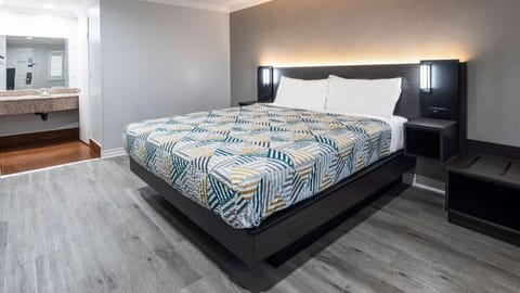 Photo of the whole room, On site