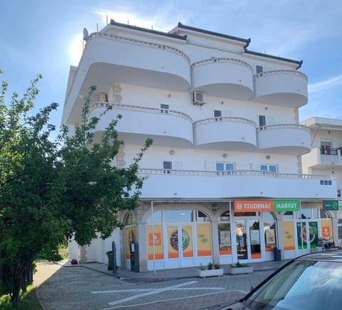 Apartments Nevistic Apartment in Podstrana