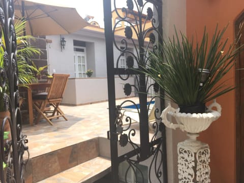 Patio, Swimming pool