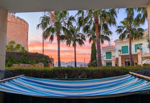 Property building, Balcony/Terrace, Garden view, Sunset
