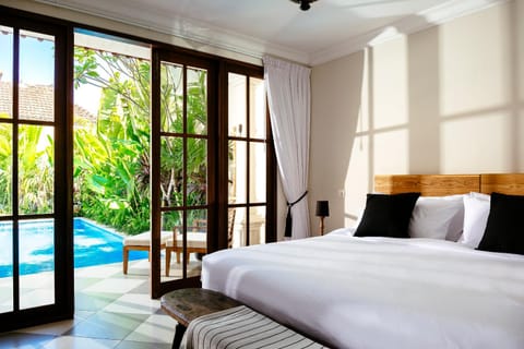 Day, Bedroom, Pool view