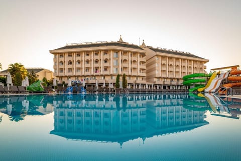 Property building, Pool view, Swimming pool