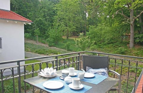 Balcony/Terrace, Garden view