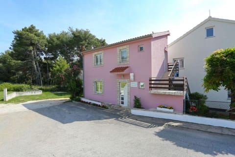 Apartment Dent Apartment in Šibenik-Knin County, Croatia