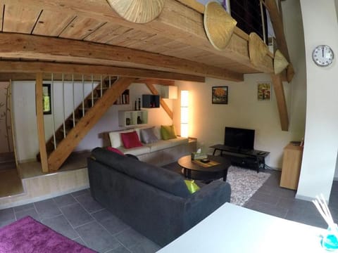 Living room, Decorative detail