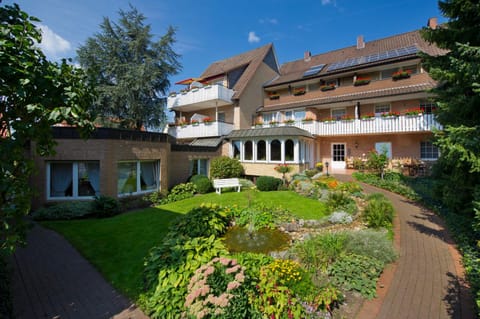 Facade/entrance, Garden