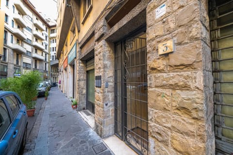 Property building, Facade/entrance