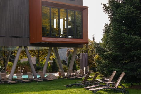 Property building, Swimming pool