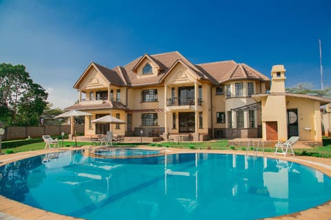 Property building, Pool view, Swimming pool