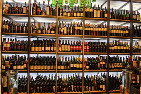 On-site shops, Area and facilities, Drinks