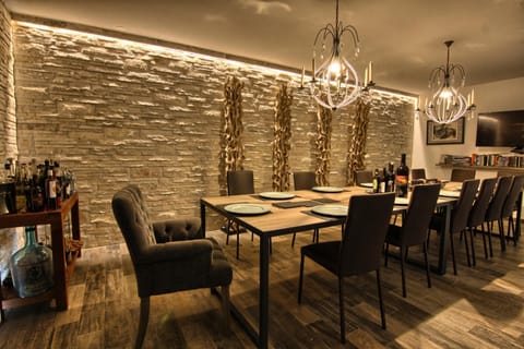 Dining area, Meeting/conference room