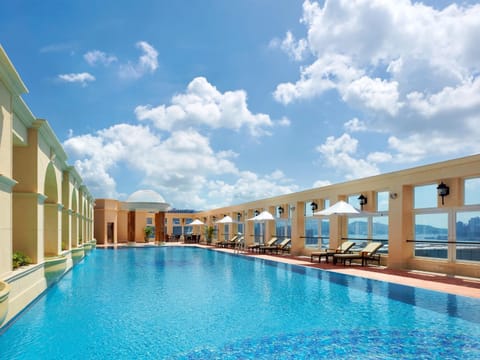 On site, Swimming pool, Swimming pool