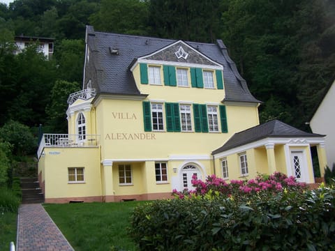 Property building, Facade/entrance