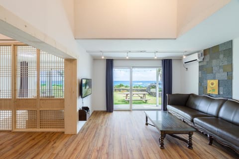 Living room, Sea view
