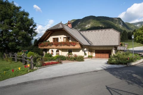 Property building, Day, Mountain view