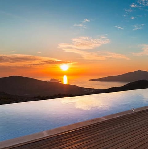 Property building, On site, Swimming pool, Sunset