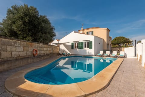 Patio, Facade/entrance, Balcony/Terrace, Pool view, Swimming pool, young children, older children, Family