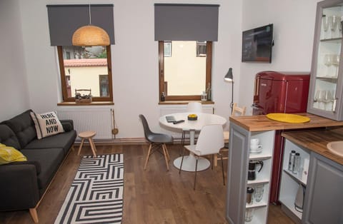 Living room, Photo of the whole room