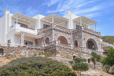 Property building, Patio