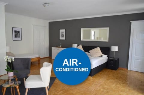 Bed, Bedroom, air conditioner