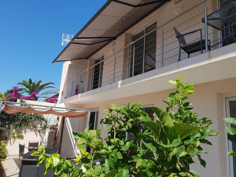 appartement vue mer montagnes et citadelle casa di a murza Calvi Apartment in Calvi