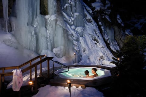 Winter, Massage, Sauna, Steam room, Spa and wellness centre/facilities